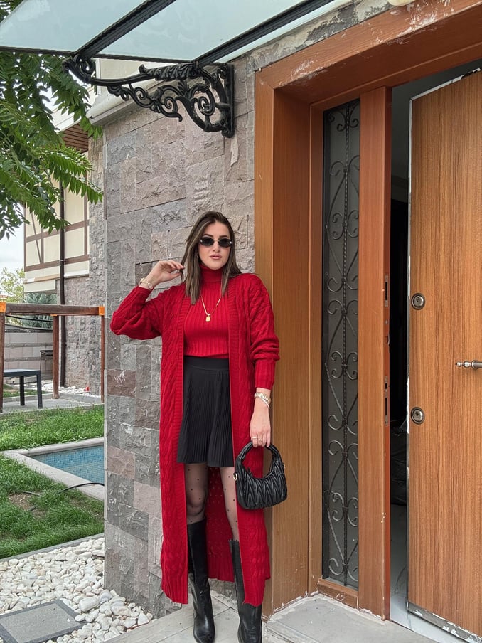 Thick Ribbed Knitwear Top - Red