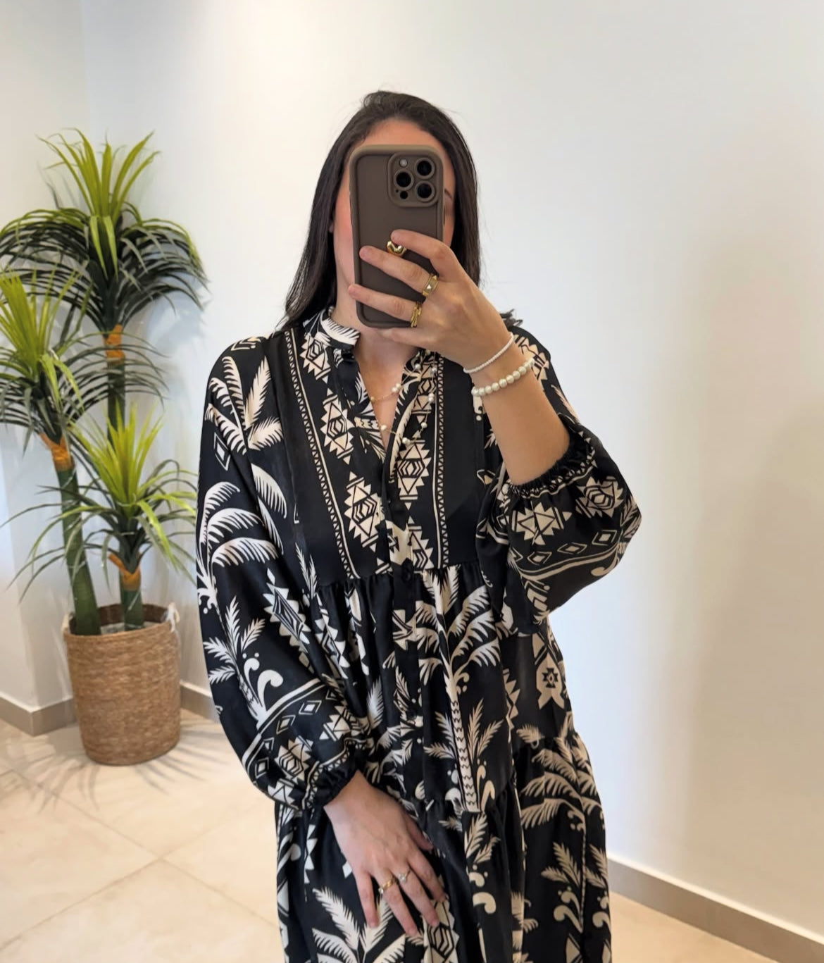 Black x Beige Dress (Pre-Order 10 Days)