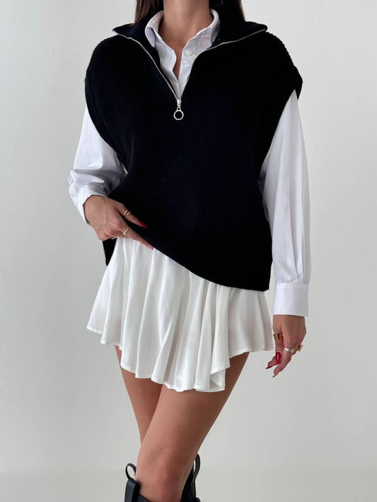 High collar regular fit vest