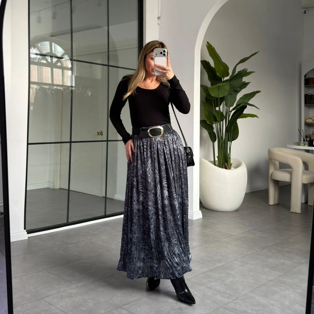 Greyish Skirt (with Belt)
